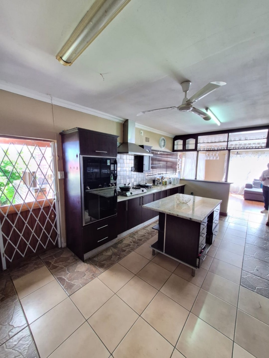5 Bedroom Property for Sale in Haven Hills Eastern Cape
